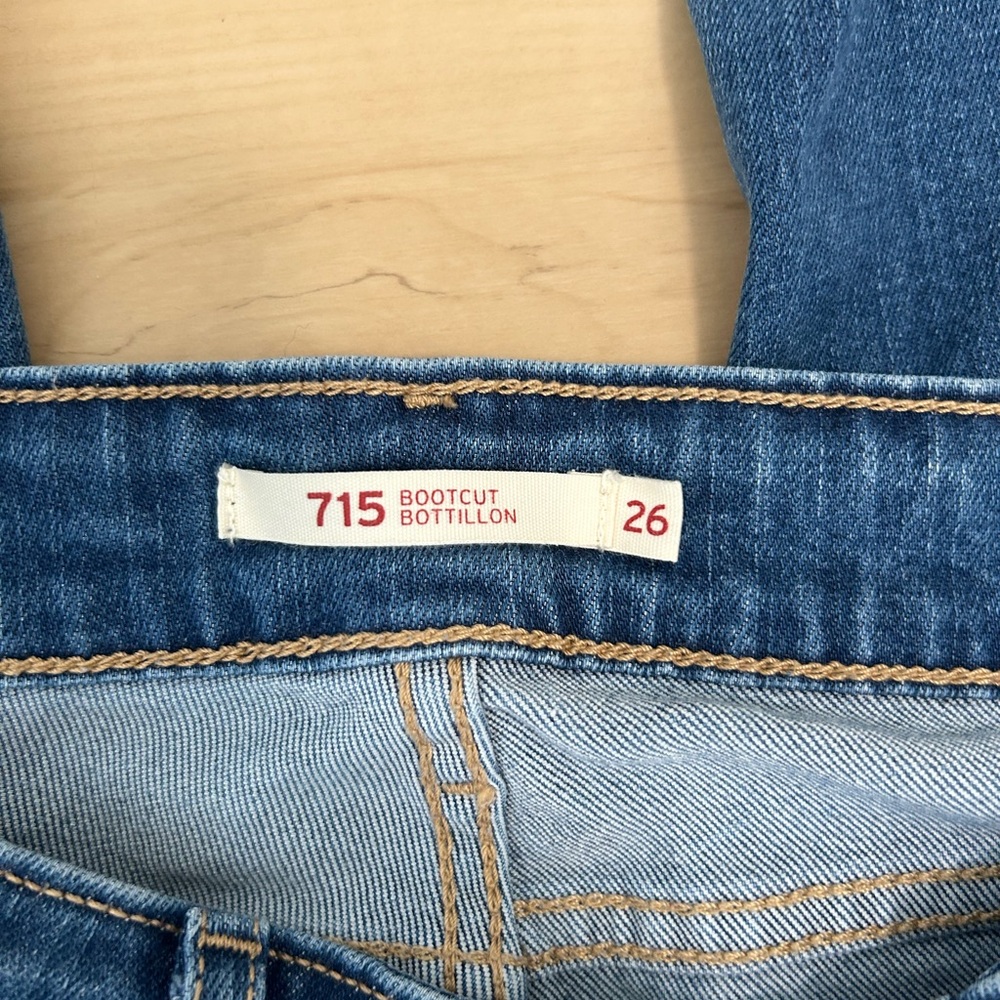 Levi jeans